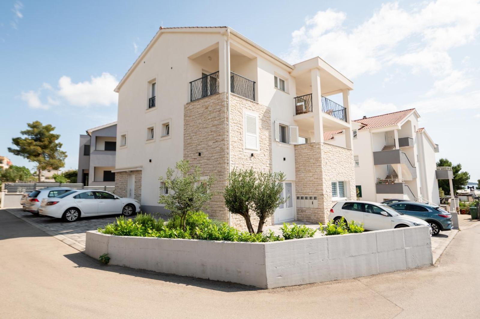 Apartments Piskulic Brodarica  Exteriér fotografie